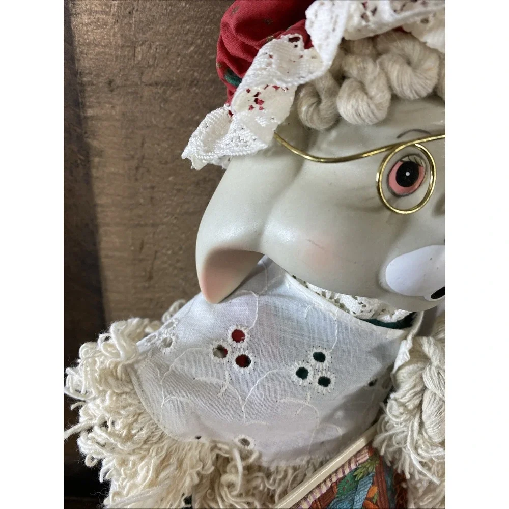 Vtg House of Lloyd Granny Flo Rabbit 1996‎ Shelf Sitter Christmas Porcelain 16